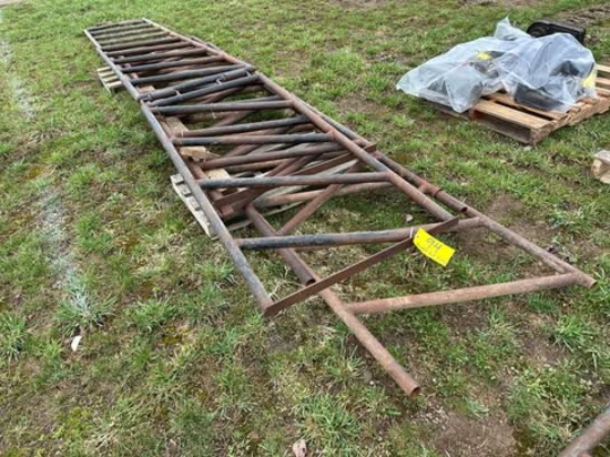 Assorted Lengths Of Steel Feeder Panels