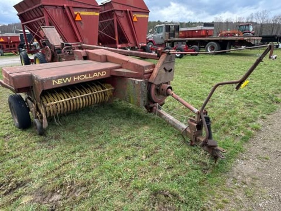New Holland 310 Square Baler