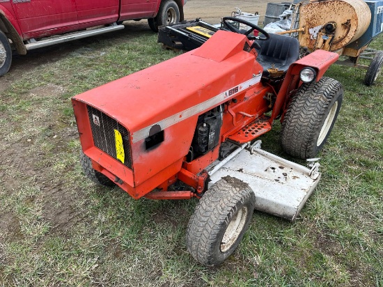 Allis Chalmers 616 Tractor w/68" Deck