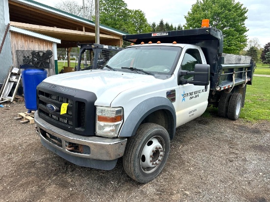2008 Ford F-450 Single Cab 2 Wheel Drive Dump Truck