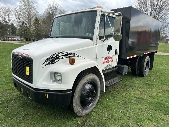 2003 Freightliner FL70 Single Axle Chip Truck