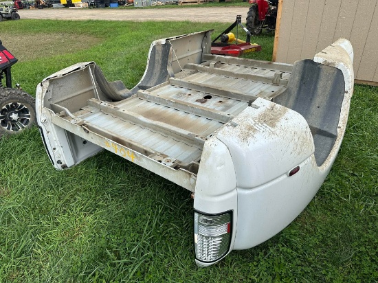 2007 Dodge 8’ Dually Pickup Truck Box Less Tailgate