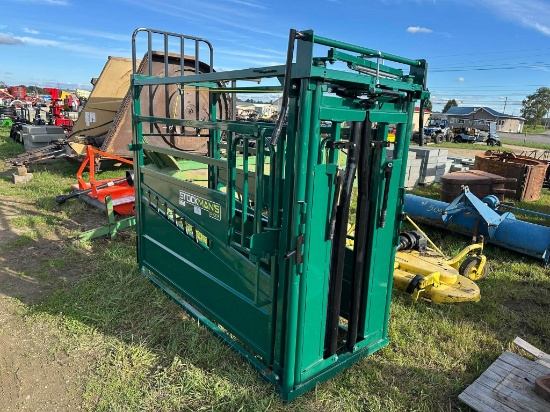New Stocksman’s Choice Model 90B Cattle Chute