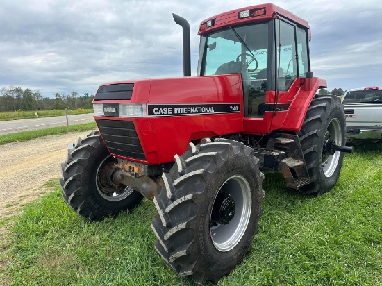 Case IH 7140 MFWD Cab Tractor