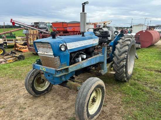 Ford 5000 Diesel Tractor with Loader Less Bucket