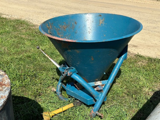 New Idea Model 106 Three Point Hitch Fertilizer Spreader