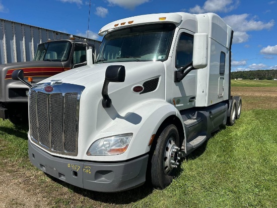 2019 Peterbilt 579 Hi Roof Sleeper Road Tractor