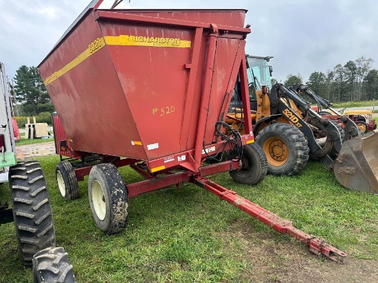 Richardton Model 8020-750 4 Wheel Dump Wagon