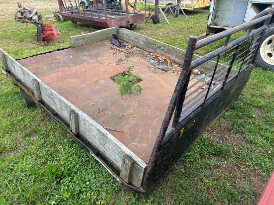 8-1/2’ Flatbed For Dual Wheel Pickup