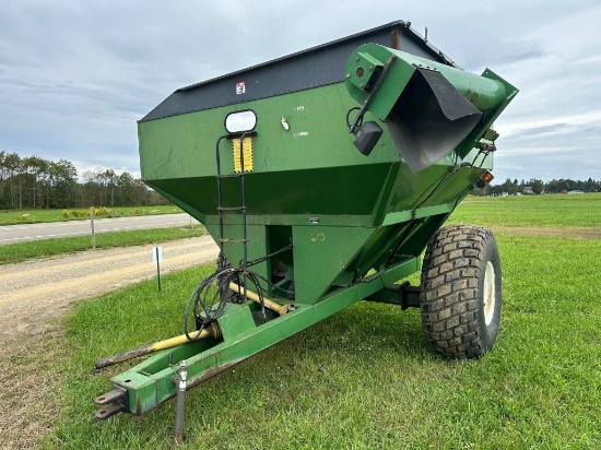 Bradford Industries Model 528 Side Auger Grain Cart