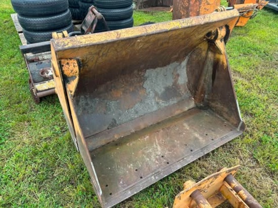 58” Clamshell Bucket With Hoses
