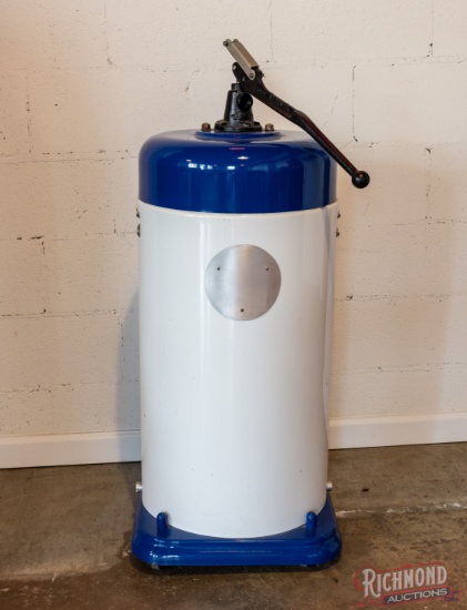 Lincoln Manual Rolling Grease Dispenser Restored