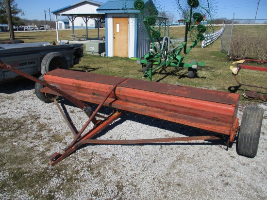 331 - NEW IDEA FERTILIZER SPREADER WITH GRASS SEEDER
