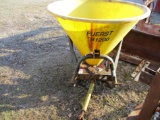 543 - FERTILIZER SPREADER