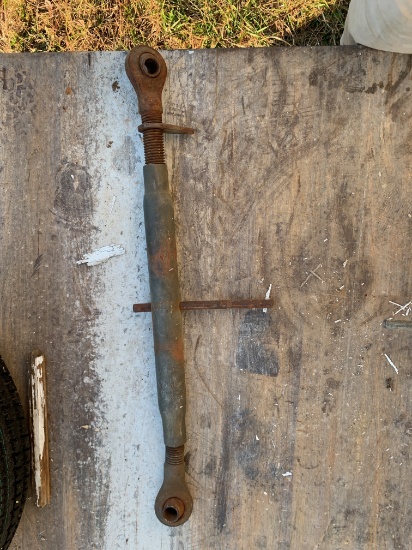 Middle Bar