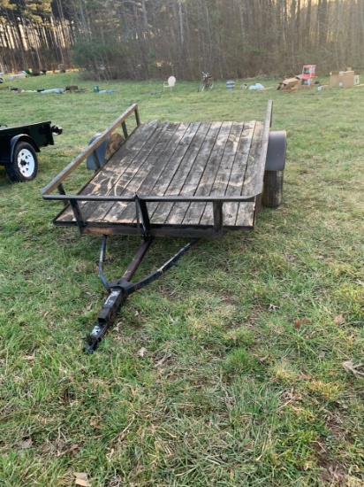 Small Trailer without back gate