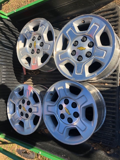 17" Chevrolet 6 Lug Wheels