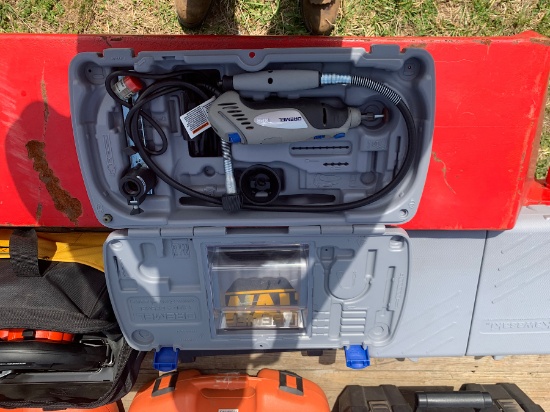 Dremel Tool Set