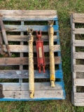 3 Hydraulic Cylinders