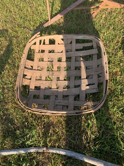 Tobacco Basket