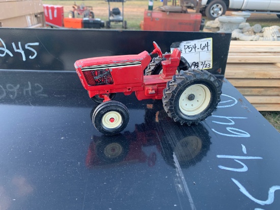 ERTL Red Tractor