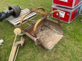 3 Point Scoop Pan