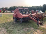 International 3450 Round Baler