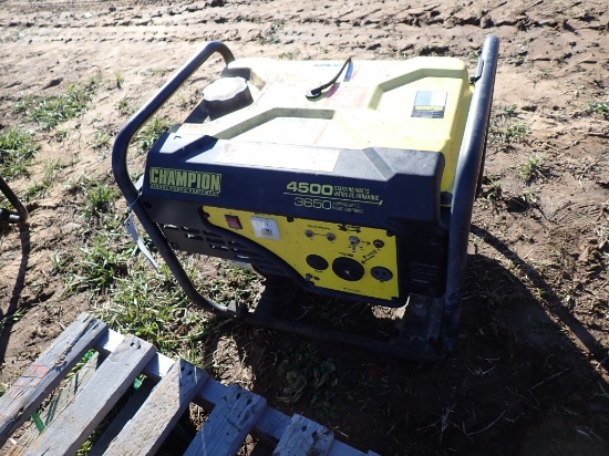 Champion 4500 Watt Generator