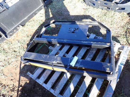 KC Quick Attach Pallet Forks