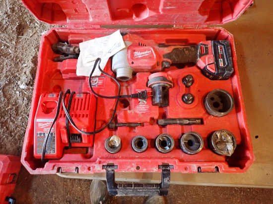 Milwaukee10T  1/2" - 2" Knockout Tool