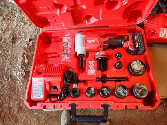 Milwaukee10T  1/2" - 2" Knockout Tool
