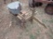 One Point Cole Planter With Two Scratchers