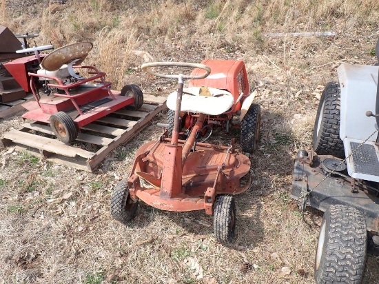Simplicity Riding Lawn Mower