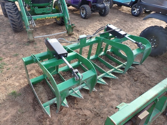 John Deere 72" Root Grapple