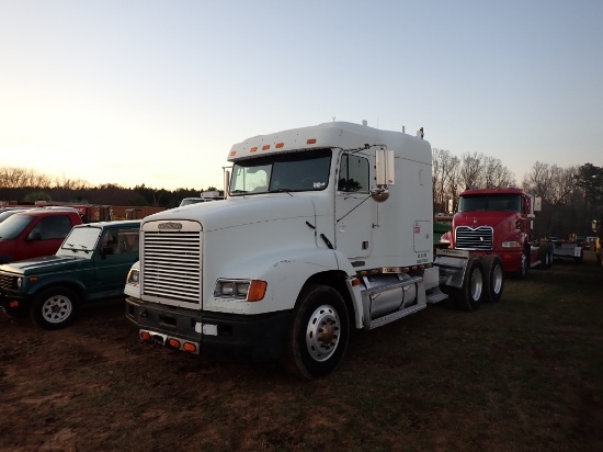 Freightliner Sleeper Road Tractor