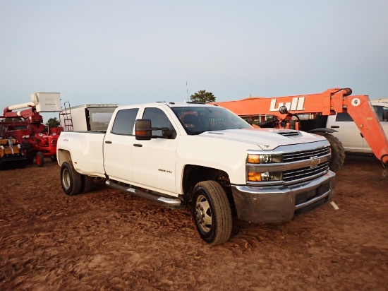 2017 Chevrolet 3500 4x4 - Title