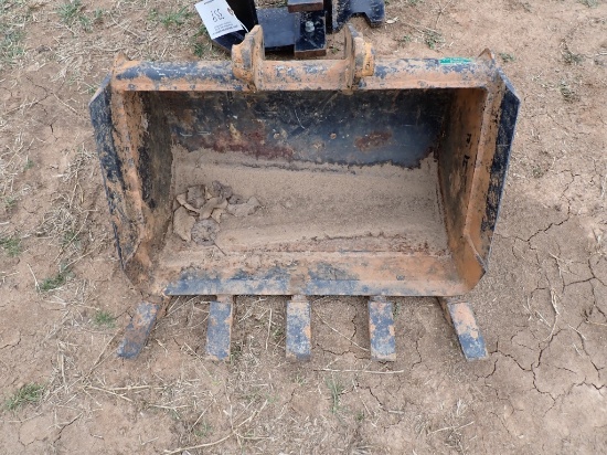 24" Backhoe Bucket