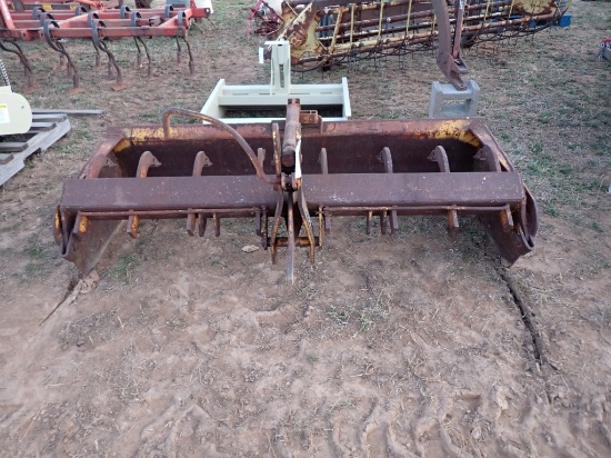Massey Ferguson 6'6" Rollover Box Blade