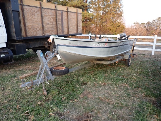 V Hull Alumicraft 16' V16 Boat