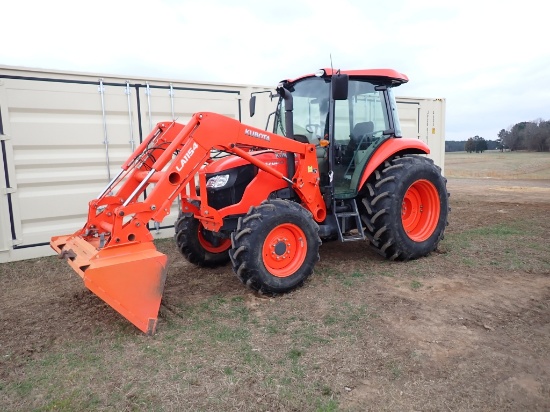 Kubota M7060 Tractor
