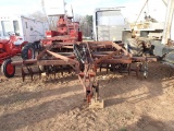 International 3900 Disc Harrow