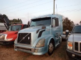 2013 Volvo Sleeper Road Tractor