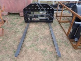 Quick Attach 5' Hydraulic Pallet Forks