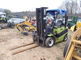 Clark C256 Forklift