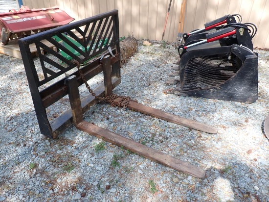 Quick attach pallet forks