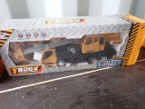 Die Cast Remote Control Crane Truck