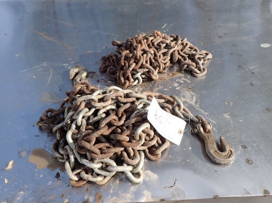 (2) Approximately 18' Chain with 2 Hooks