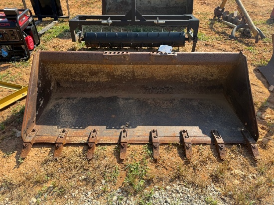 Bobcat Quick Attach 72" Bucket