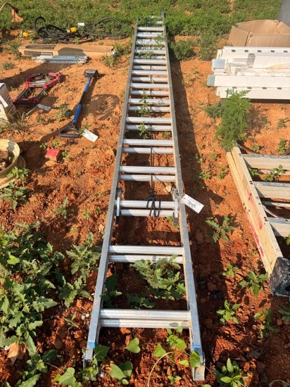 32' Extension Ladder