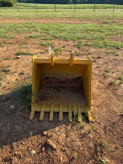 36" Excavator Bucket